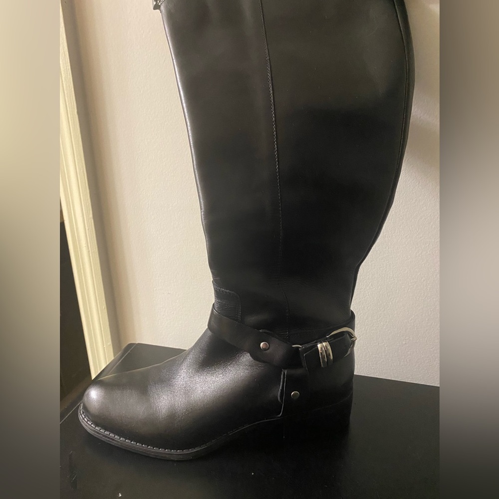 Beautiful  Franco Sarto Leather Boots Carlota with Silver Wide Calf NWOT